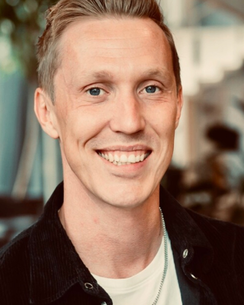 Portrait of Erik Adolfsson